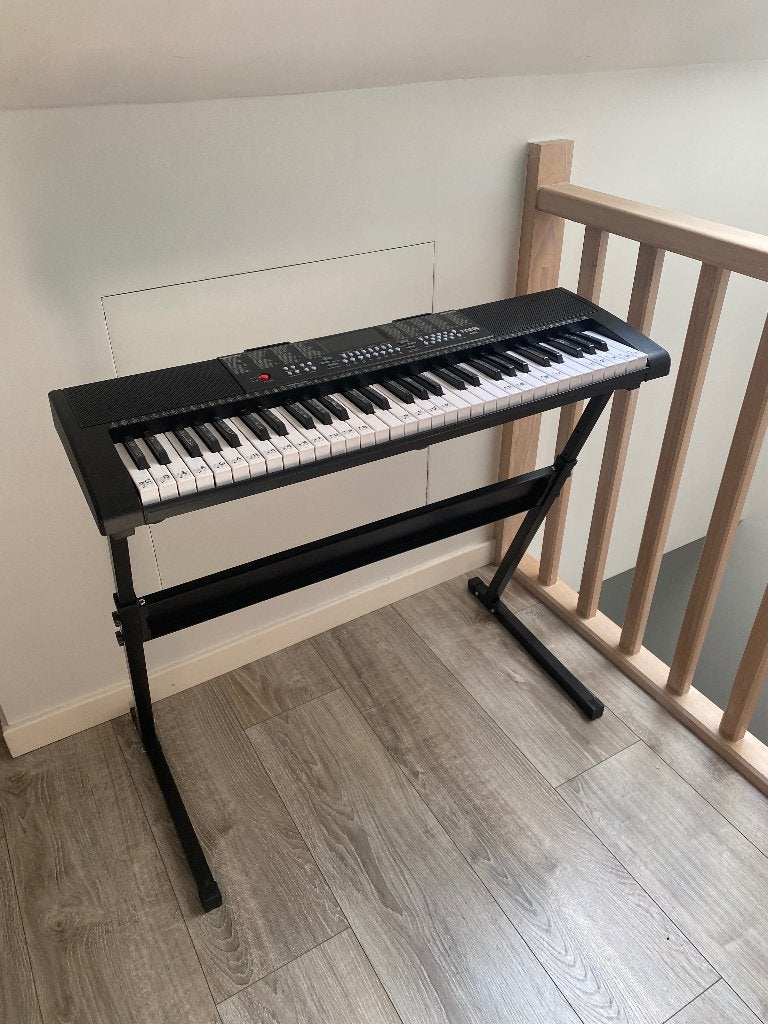Keyboard/piano, Musique & Instruments, Claviers, Comme neuf, Autres nombres, Autres marques, Avec pied, Enlèvement