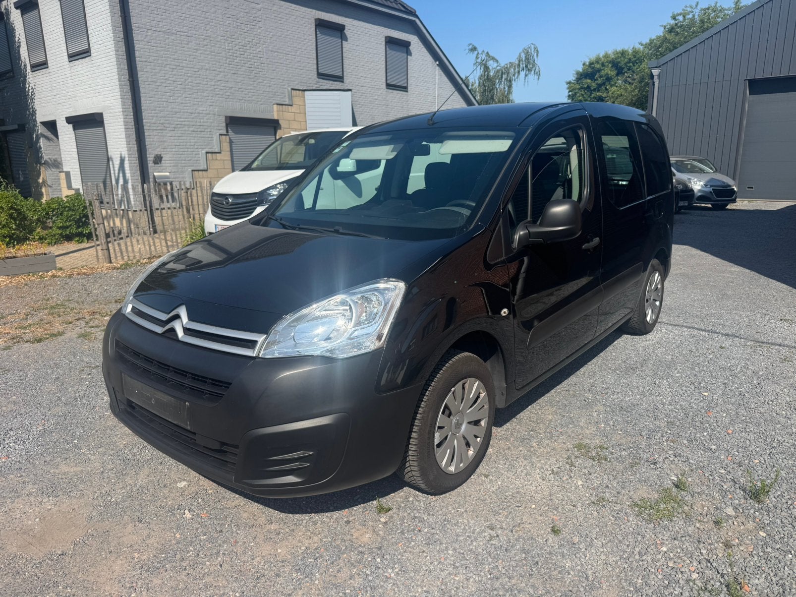 Citroen Berlingo 1.6 BlueHDi ,Airco,parkeersensoren,+boek, Auto's, Voorwielaandrijving, Euro 6, 4 cilinders, Zwart