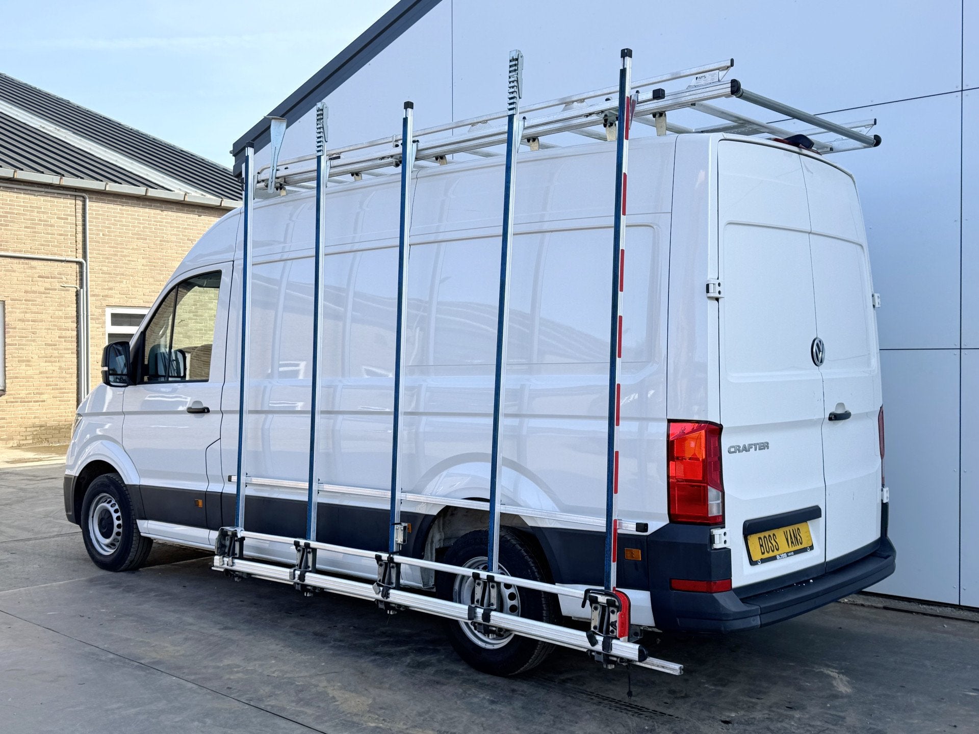 Volkswagen Crafter 2.0 TDI 140 PK Imperiaal Glasresteel Glas, Auto's, Voorwielaandrijving, Stof, Gebruikt, Zwart