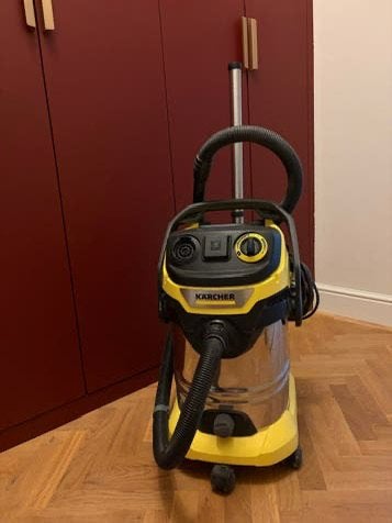 Nat en droogstofzuiger, Ophalen
