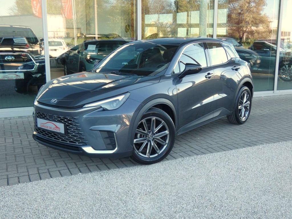 Lexus LBX Hybrid RELAX +LEDER +Elektrische zetel +Stoelmemor, Auto's, Zwart, LBX, Bedrijf, 5 zetels