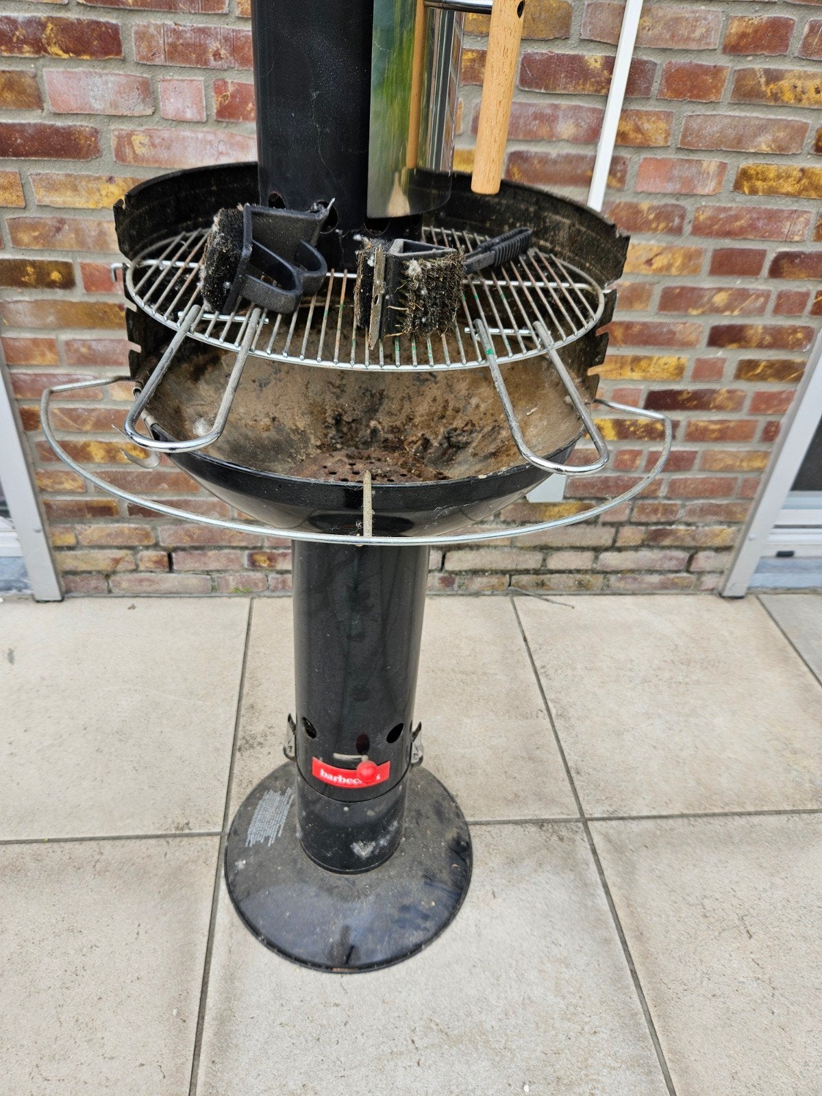 Barbecook ronde BBQ met kolenstarter, Jardin & Terrasse, Enlèvement, Utilisé