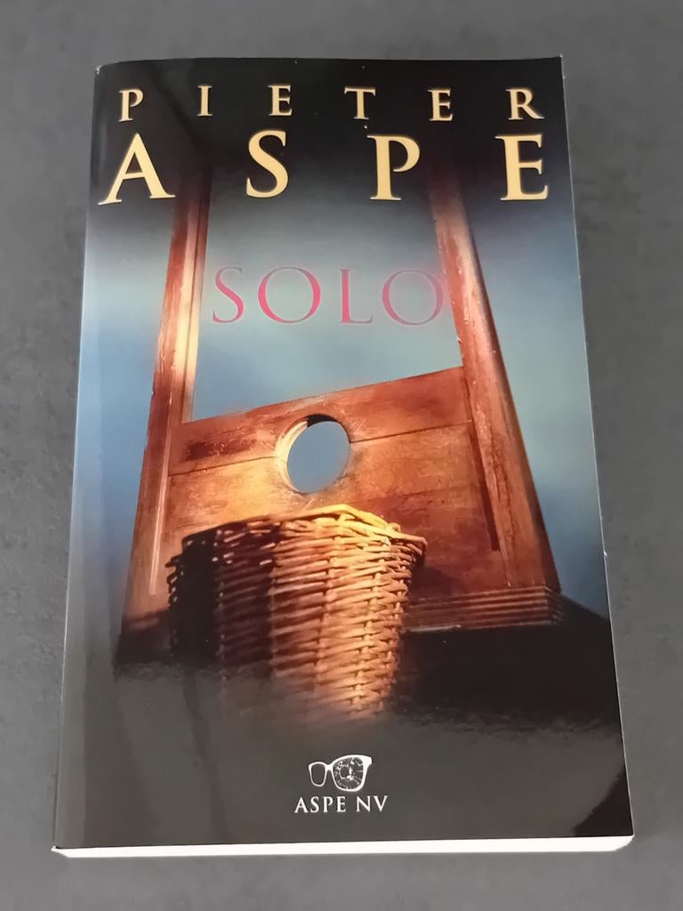 Pieter Aspe - Solo, Ophalen of Verzenden