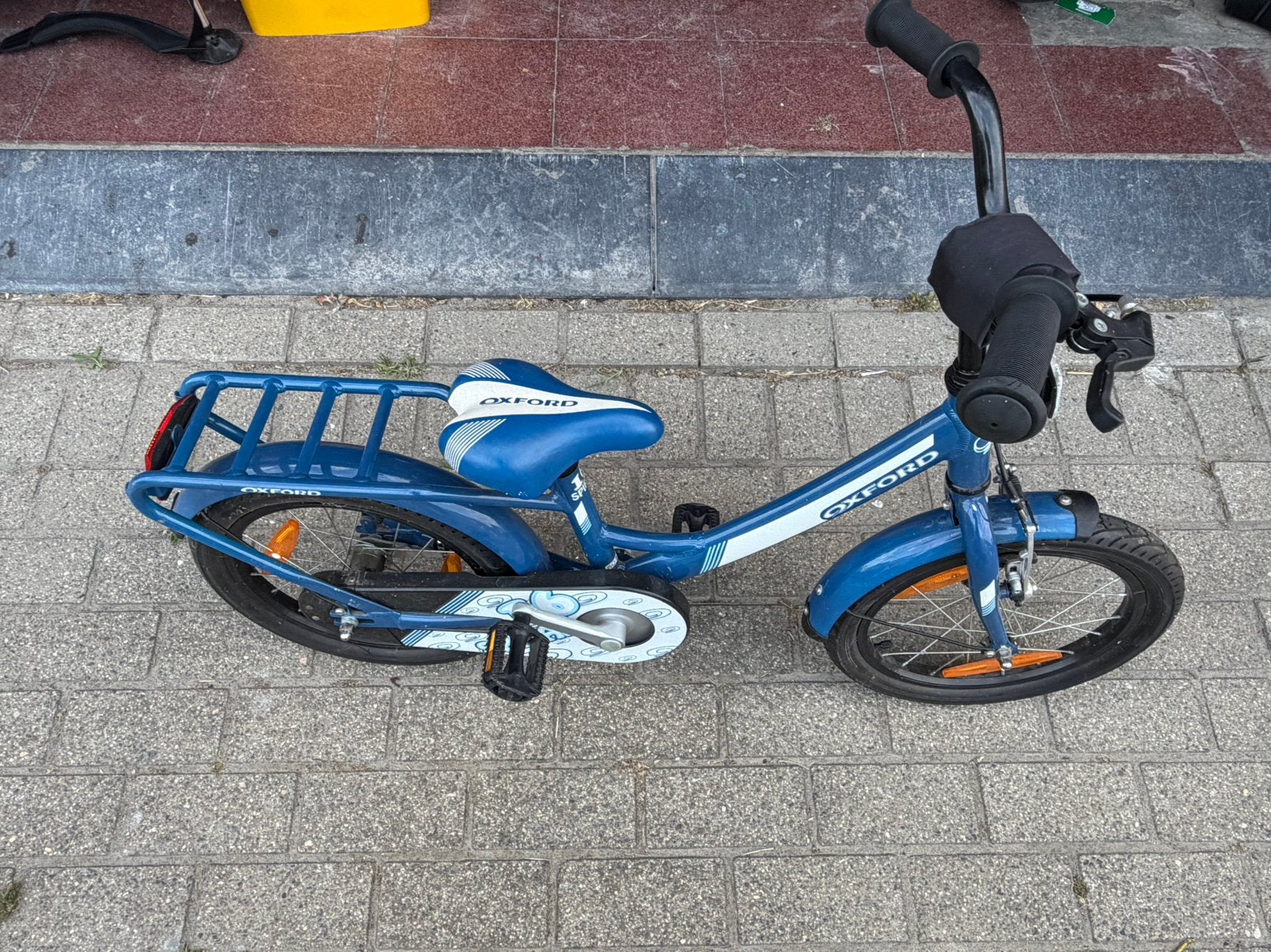 Oxford kinderfiets, Fietsen en Brommers, Ophalen, Zo goed als nieuw, Terugtraprem