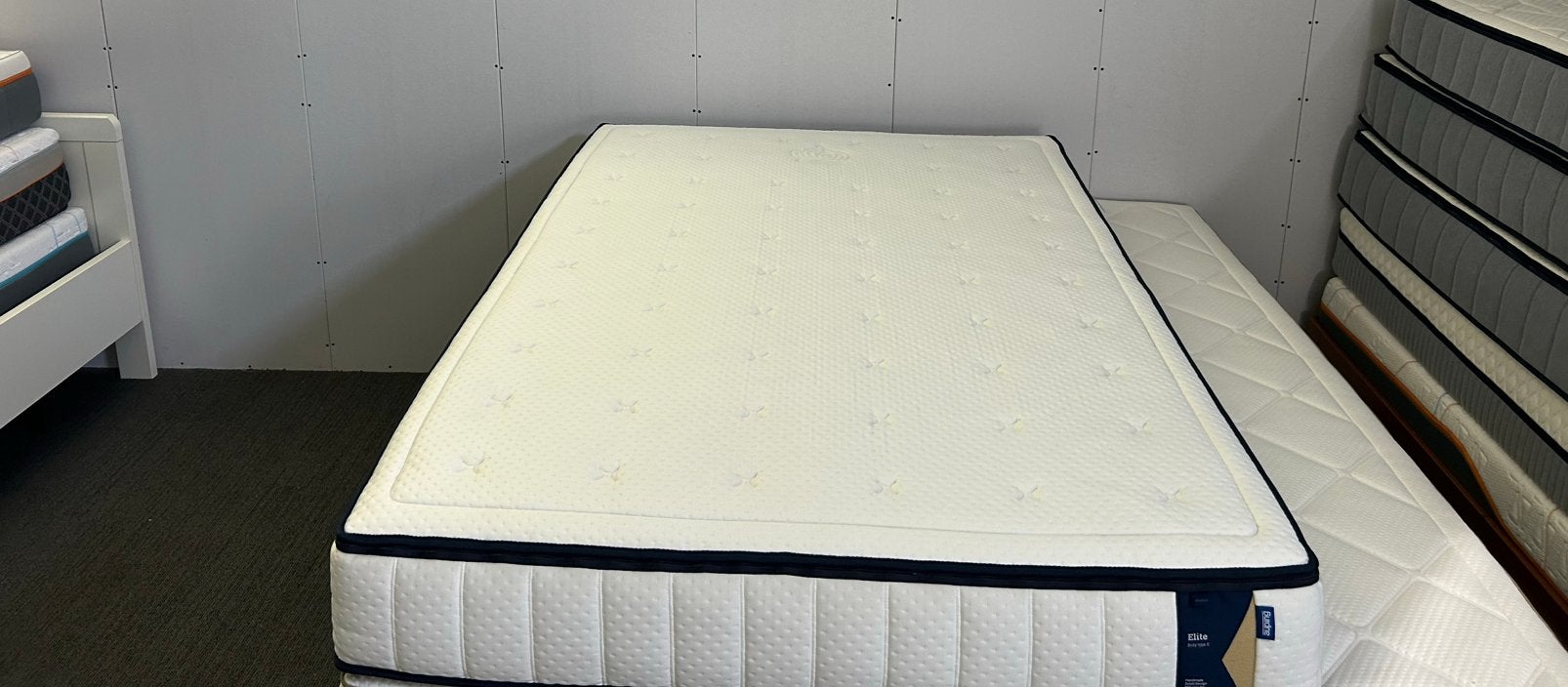 Auping Elite matras 140x200 medium Nu van €2999 voor €1550.-, Maison & Meubles, Neuf, Matelas, Enlèvement ou Envoi, Queen size
