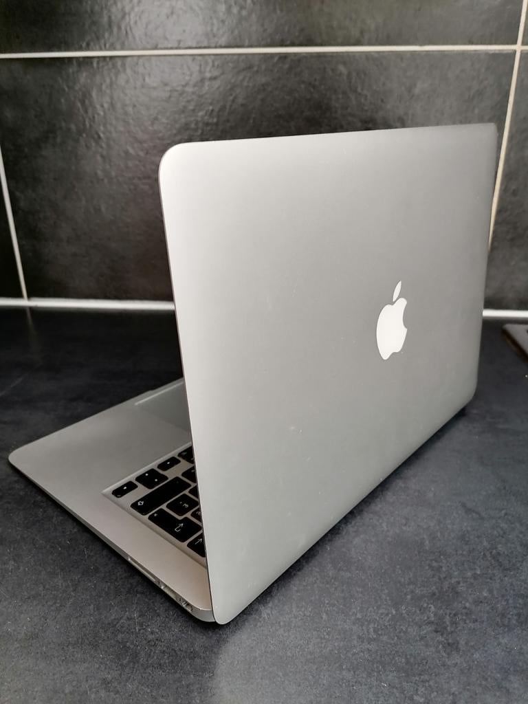 Portable Apple
"Modèle i5 / 256 Go SSD / Écran 13,3 pouces"., Enlèvement ou Envoi, SSD