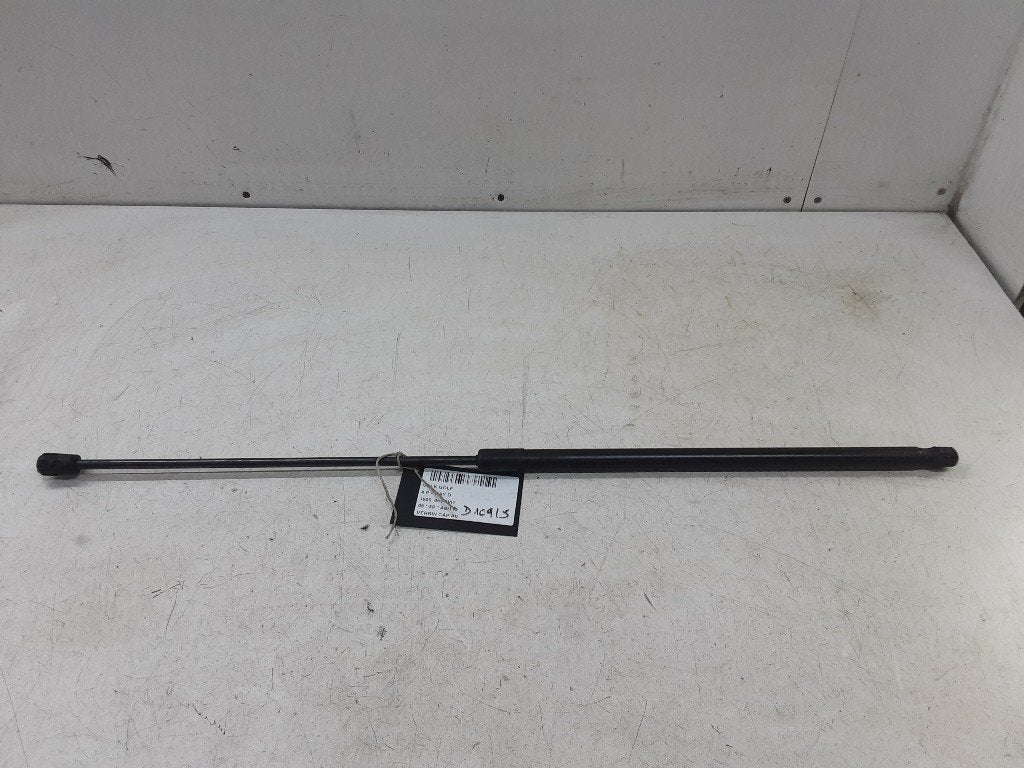 GASDRUKVEER VOOR Golf Plus (5M1 / 1KP) (1KO823359A), Gebruikt, Volkswagen, Mevr. I. Hauben, Rue de l'Espoir 34 34
4030  GRIVEGNÉE, BE