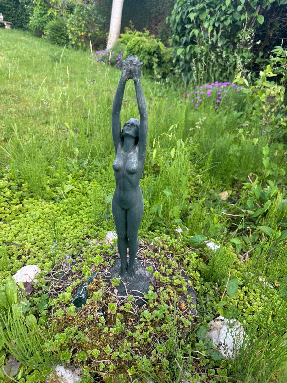 Fontaine de jardin/ornement aquatique pour femme, Jardin & Terrasse, Enlèvement, Utilisé, Pierre, Ornement d'eau
