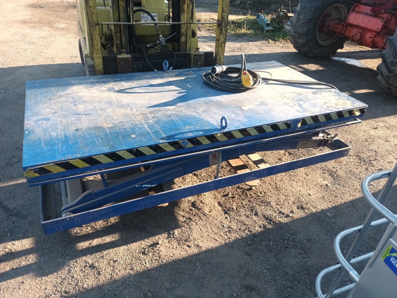 Pont elevateur moto ou tracteur tondeuse, Ophalen