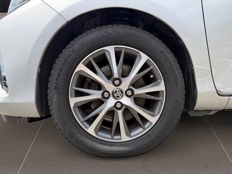 Toyota Yaris Y20, Argent ou Gris, Achat, Euro 6, Noir