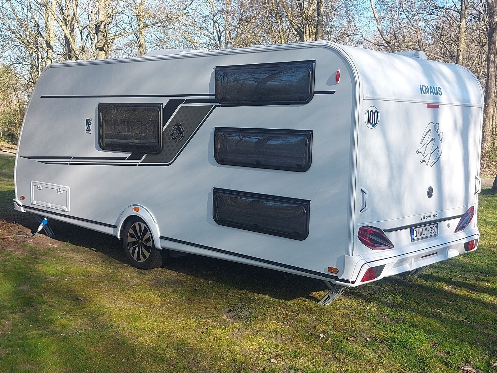 Knaus Südwind 580 QS "60 Years" (2022) | Absolute nieuwstaat, Treinzit, Particulier, Fietsenrek, Knaus