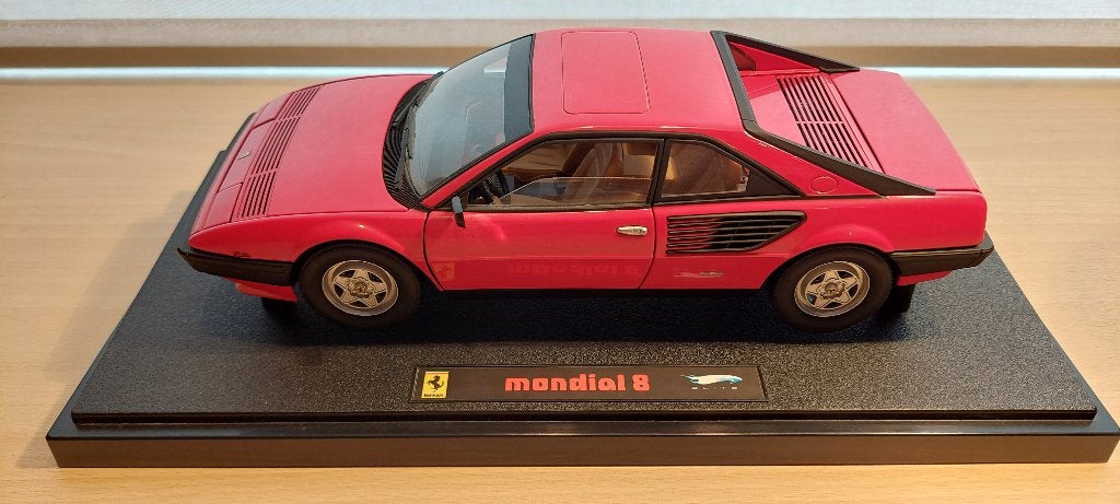 Ferrari Mondial 8 Hot Wheels Elite 1: 18, Hobby en Vrije tijd, Ophalen of Verzenden, Zo goed als nieuw, Auto, Hot Wheels