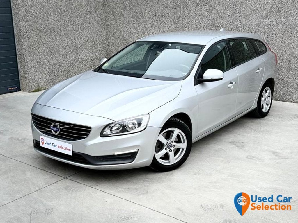 Volvo V60 2.0 D4 Automate/Navi/Attelage/Garantie 12 m, Auto's, Volvo, Stof, Zwart, 4 cilinders, 1969 cc