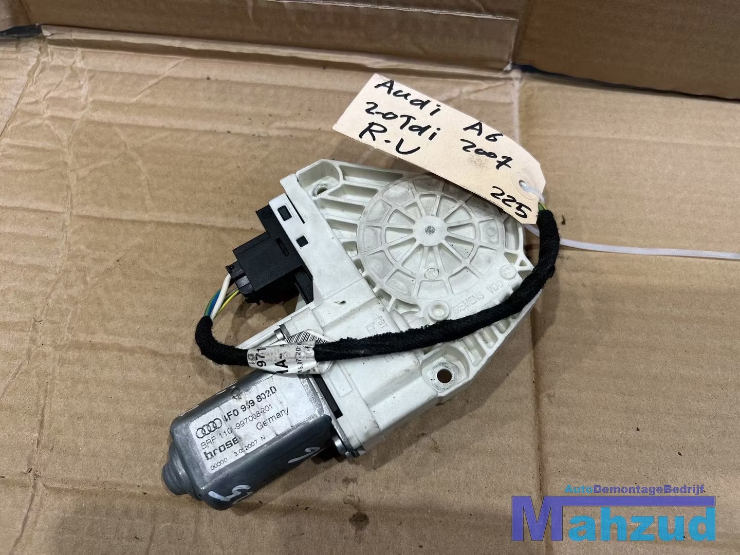 AUDI A6 C6 Rechts voor raammotor 4F0959802D 2004-2011, Autos : Pièces & Accessoires, AUDI AG, Auto-Union-Strasse 1
85045  Ingolstadt, DE