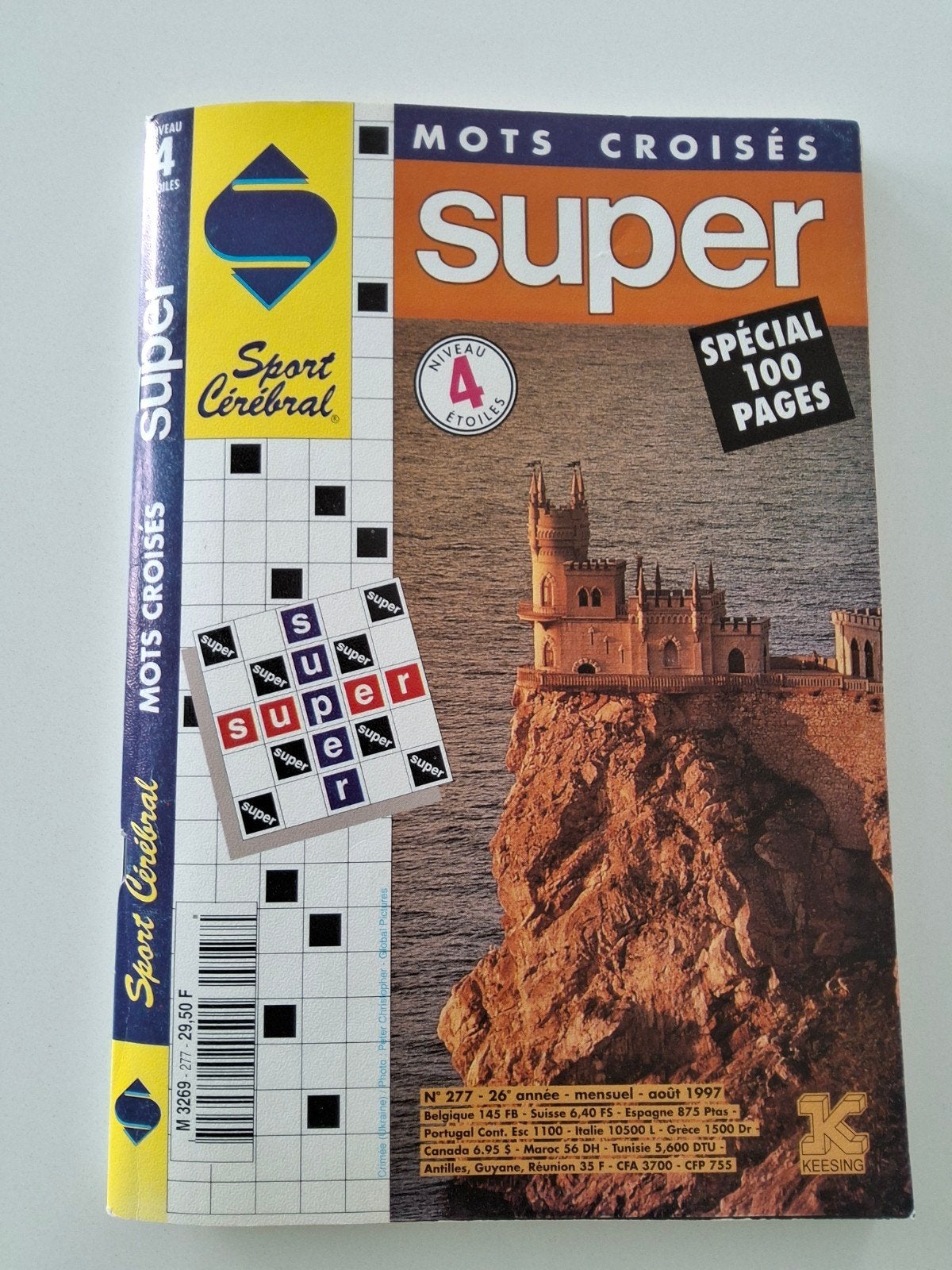 Kruiswoordpuzzels niveau 4 sterren, Ophalen of Verzenden, Zo goed als nieuw
