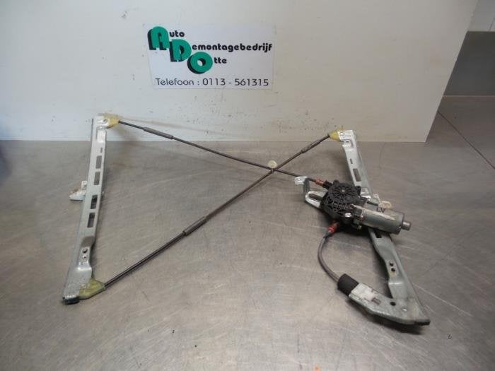 Mécanique vitre 2portes avant gauche d'un Peugeot 206, -, 3 mois de garantie, Utilisé, -
