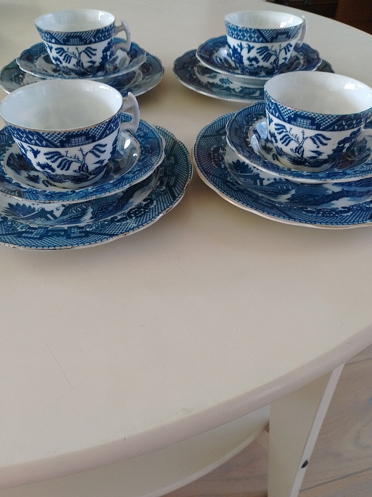 set porseleinen dessertbordjes en tasjes voor 4 pers, Ophalen of Verzenden