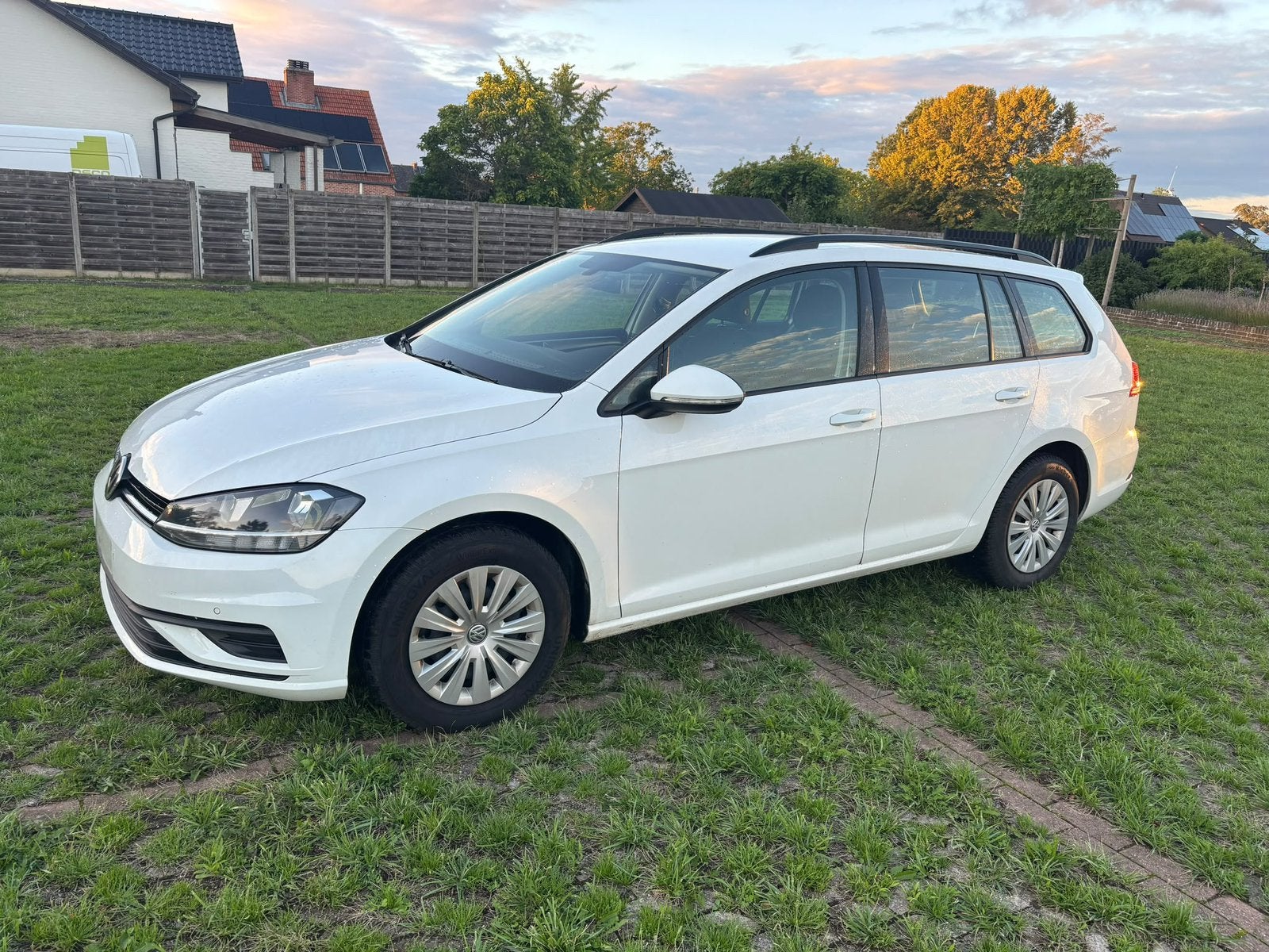 Volkswagen Golf 7.5 variant 1.6tdi 2019 euro6d 145.000km, Voorwielaandrijving, Stof, Wit, 5 deurs