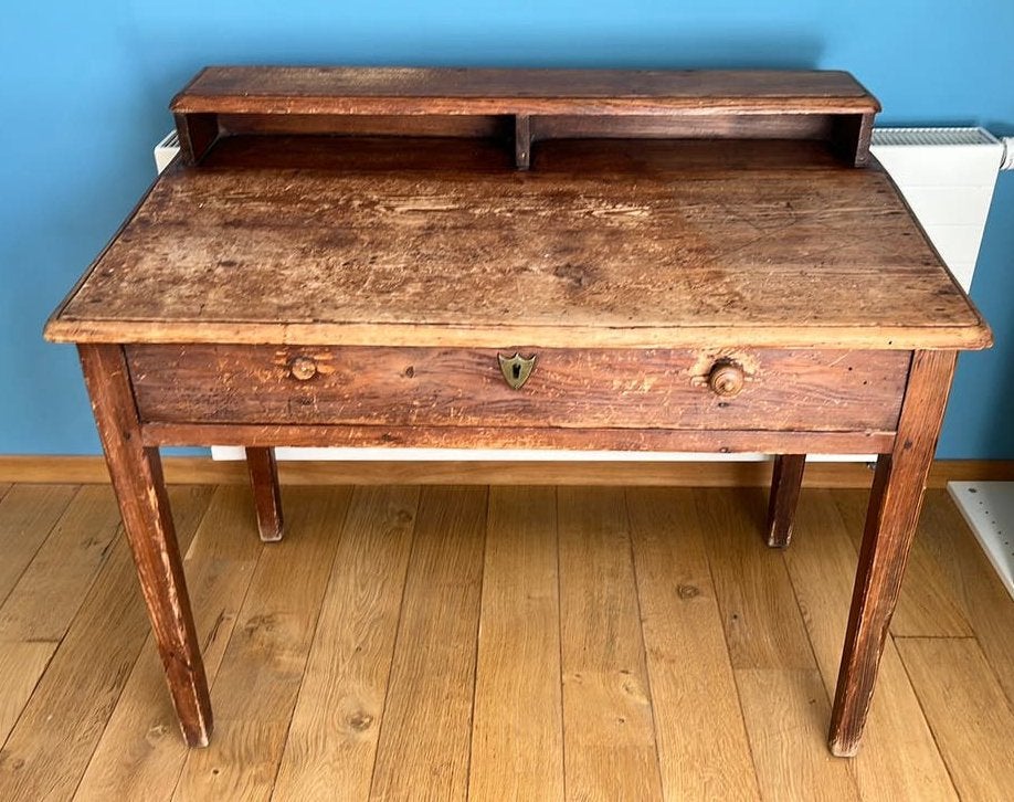 Ancien pupitre en bois, Enlèvement, Comme neuf