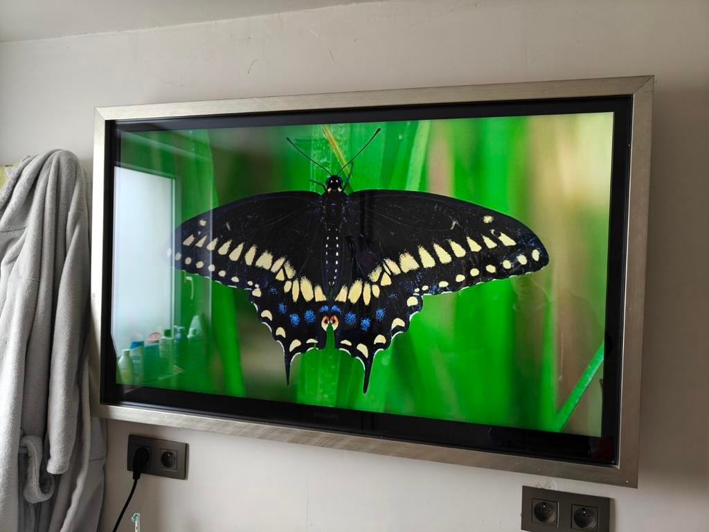 Tv ingewerkt in spiegel kader, Audio, Tv en Foto, Televisies, Ophalen