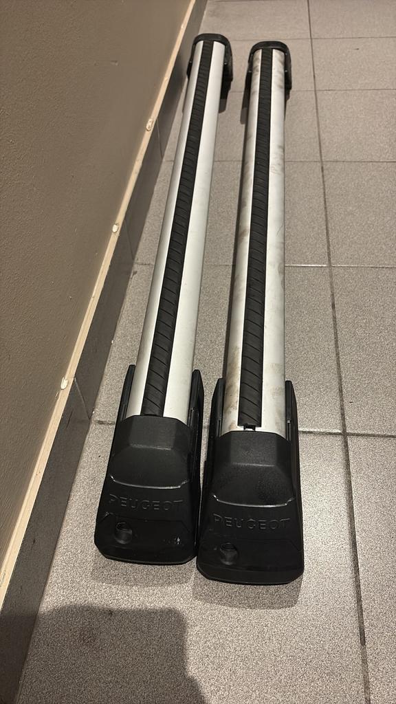 Barre a toit Peugeot 5008, Auto diversen, Dakdragers, Ophalen of Verzenden, Zo goed als nieuw