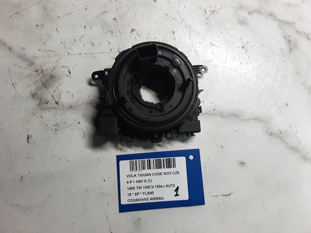 AIRBAGRING Volkswagen Tiguan (AD1) (5Q1953569), Gebruikt, Volkswagen, Mevr. I. Hauben, Rue de l'Espoir 34 34
4030  GRIVEGNÉE, BE