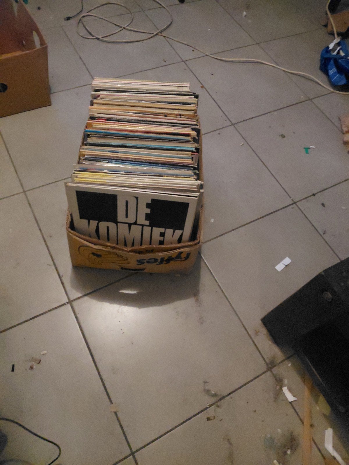 Doos 150 LP vinylplaten - lot 150 disques vinyles 33 tours, Enlèvement, LP
