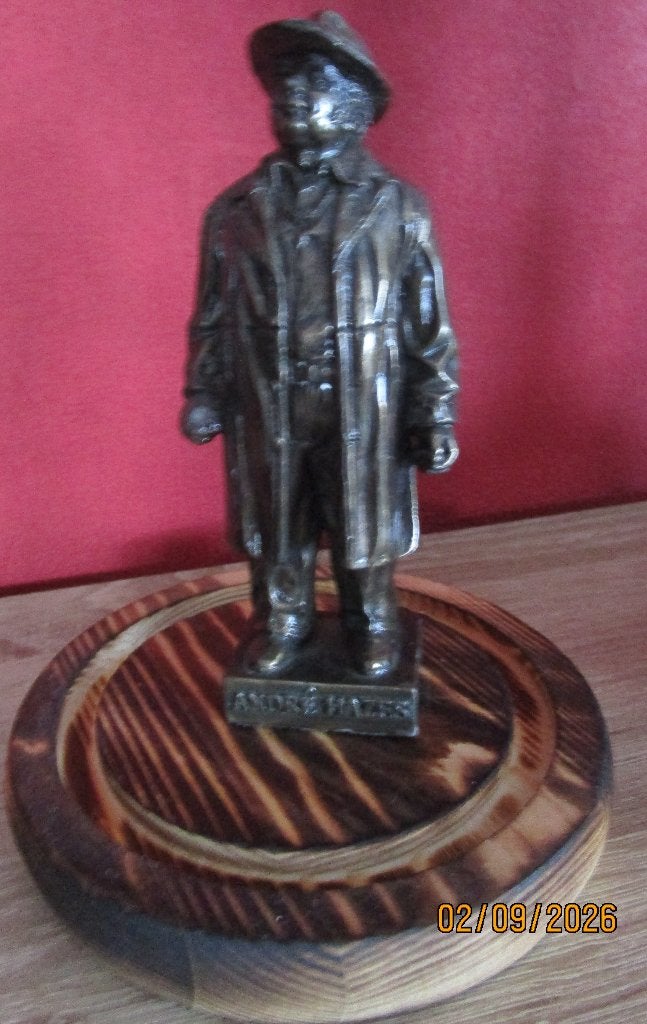 BEELDJE  ANDRE  HAZES INCLUSIEF STOLP., Ophalen of Verzenden, Gebruikt, Mens