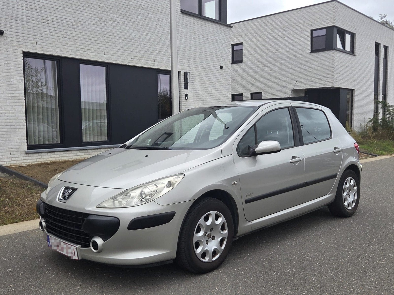 Peugeot 307 D-Sign 1,4i 2007Euro4 139.000km prix 2250€, Autos, Argent ou Gris, Achat, Boîte manuelle, Noir