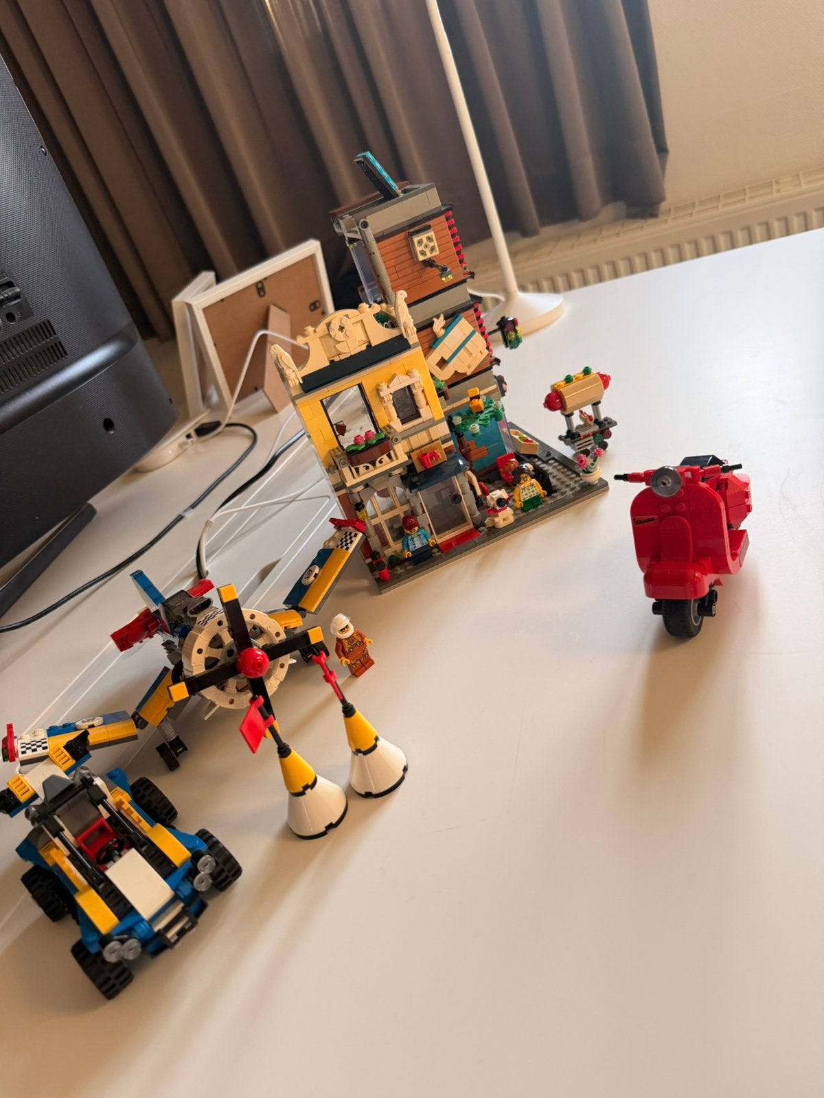 Lego Creator + Assembly Square, Enlèvement ou Envoi, Instructions incluses, Lego, Ensemble complet