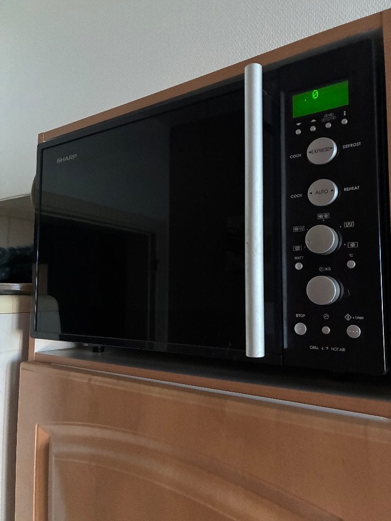 te koop : hete luchtoven, Elektronische apparatuur, Ophalen, Zo goed als nieuw, Draaiplateau, 45 tot 60 cm