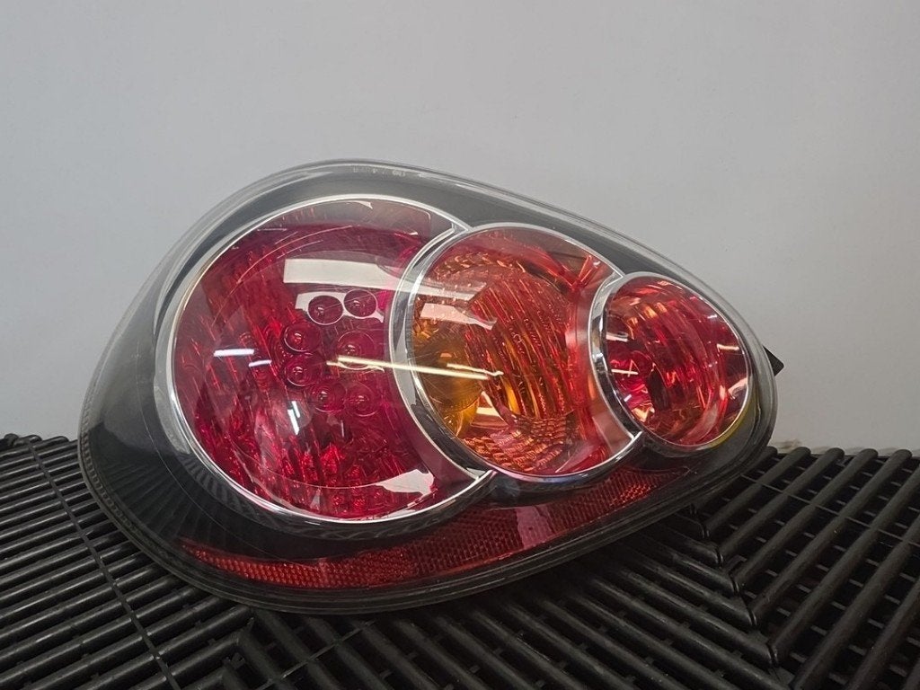 FEU ARRIÈRE GAUCHE Aygo (B10) (|815610H071|815610H070|), Autos : Pièces & Accessoires, Kundenbetreuung@toyota.de, Toyota, Utilisé