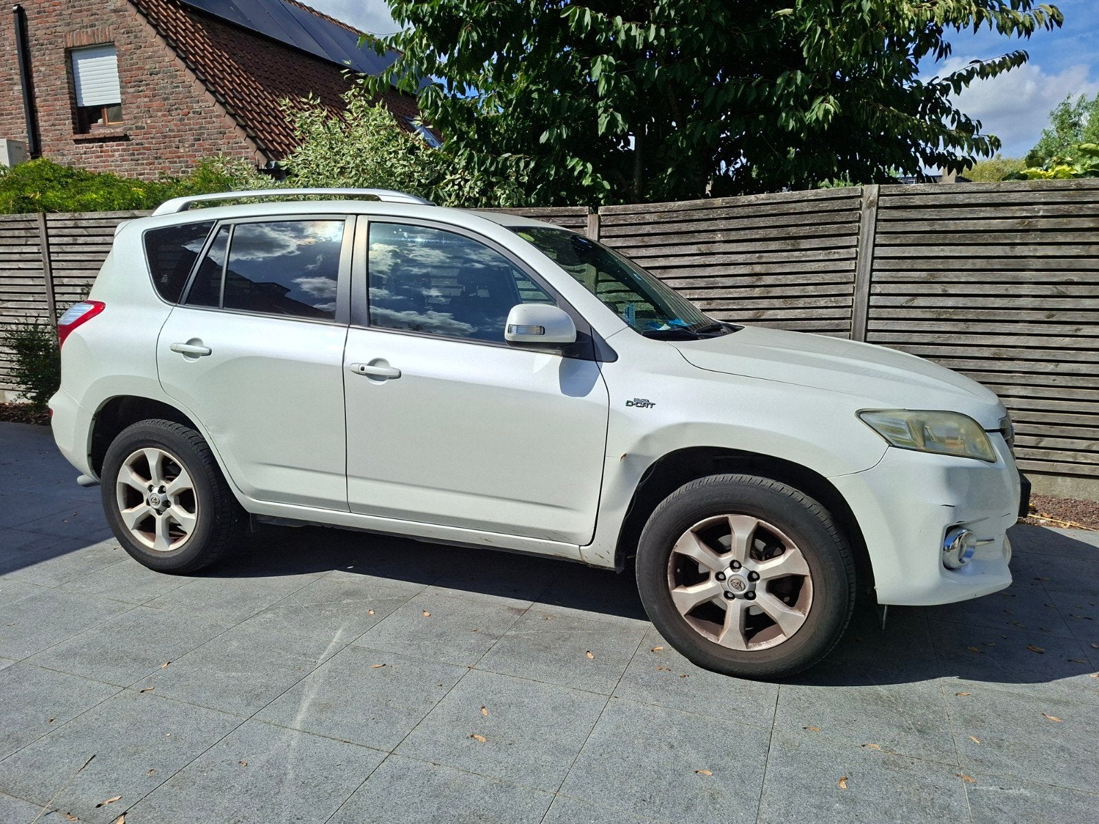 Toyota RAV4 2.2 D-CAT Automaat (2011) – Leder – 212.000 km, Auto's, Euro 5, Leder, Diesel, Particulier