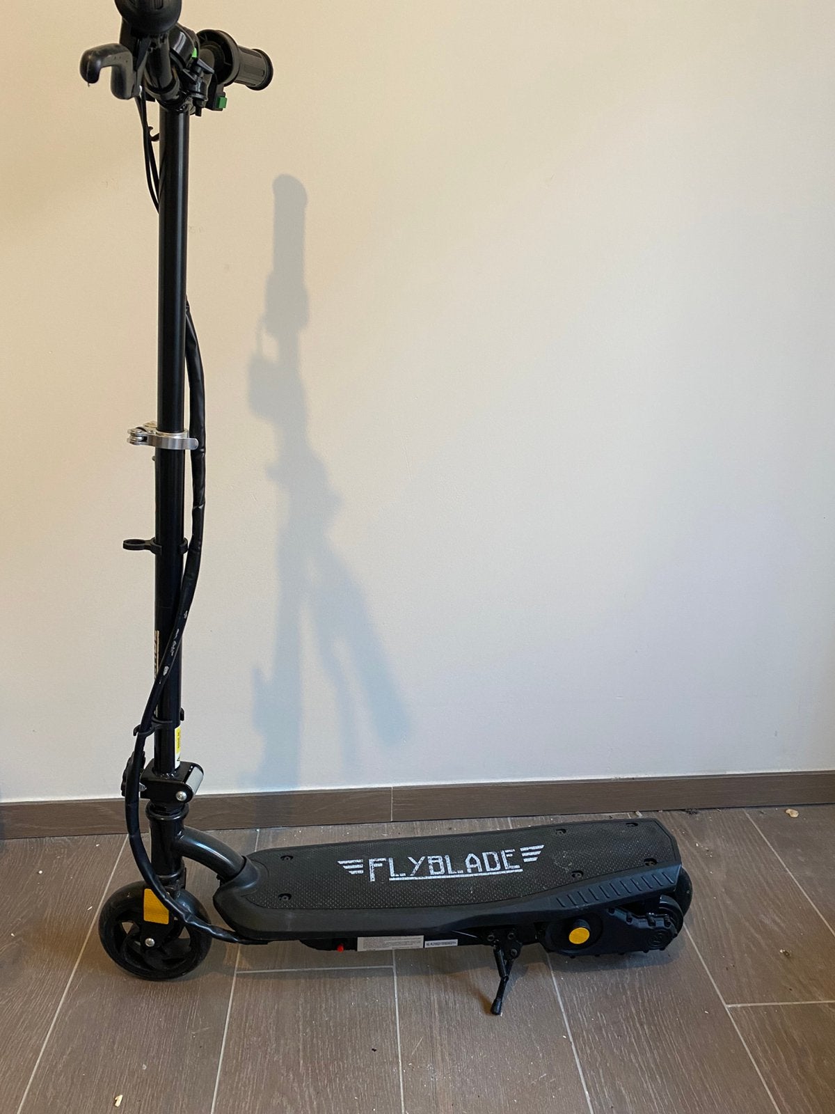 Elektrische step (batterij vervangen!), Fietsen en Brommers, Ophalen, Gebruikt, Elektrische step (E-scooter)