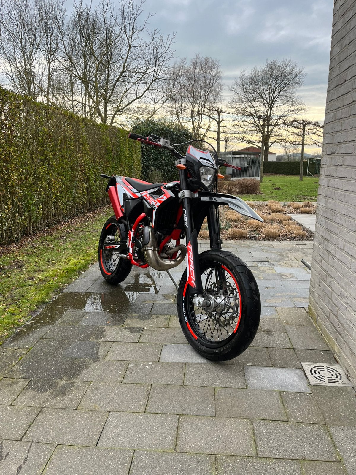 Beta rr50 Track 2024, Fietsen en Brommers, 6 versnellingen, Zo goed als nieuw, 50 cc, Ophalen