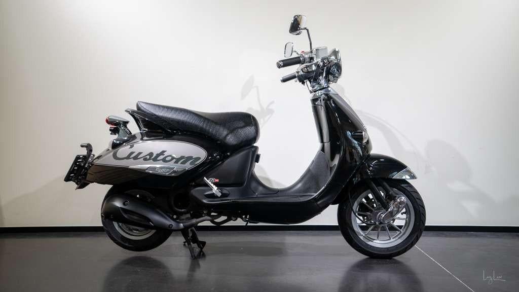 Aprilia mojito, Motoren, Scooter, Occasion, Bedrijf, 125 cc