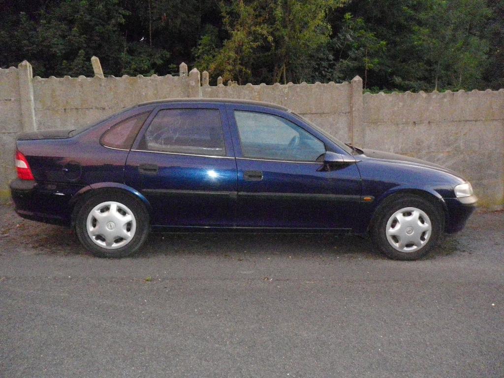 OPEL VECTRA B, Enlèvement, Utilisé, Opel