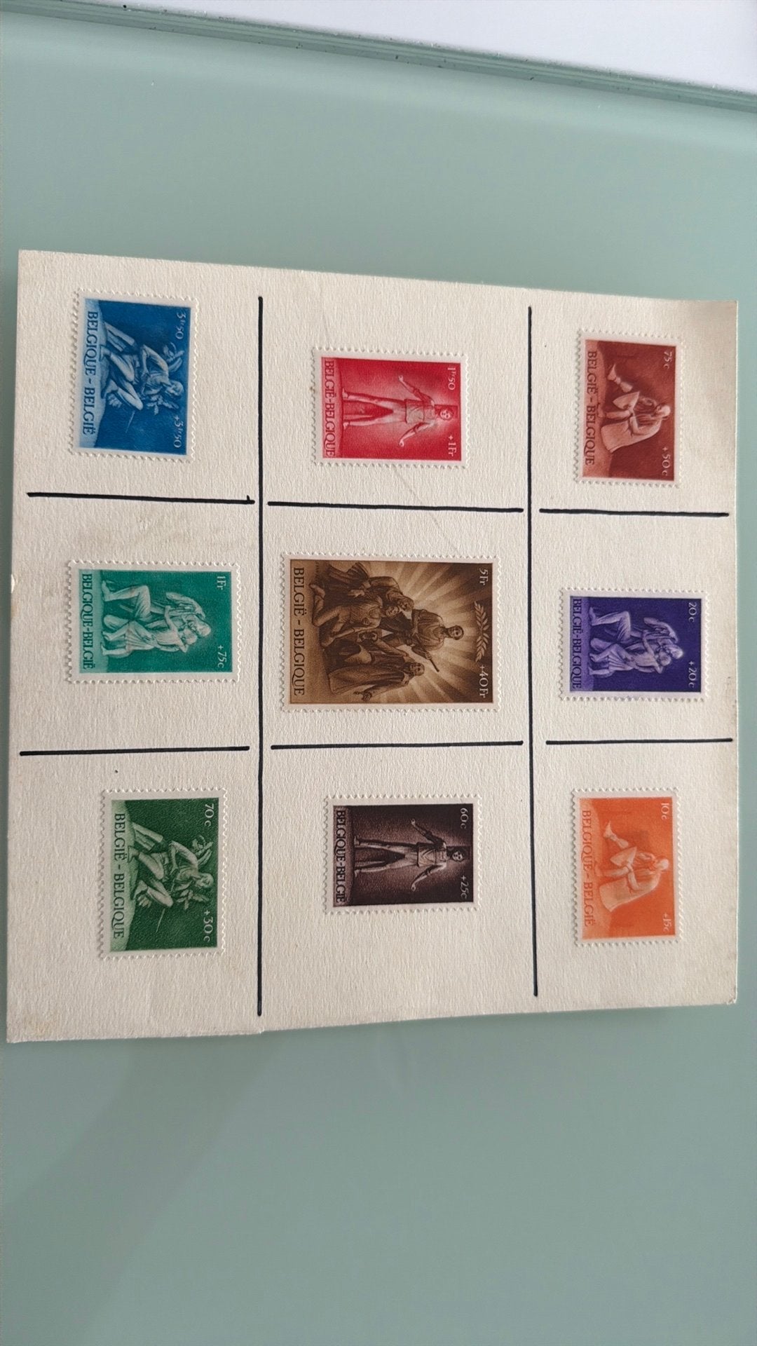 Postzegels Belgische oorlogsslachtoffers, Postzegels en Munten, Ophalen of Verzenden