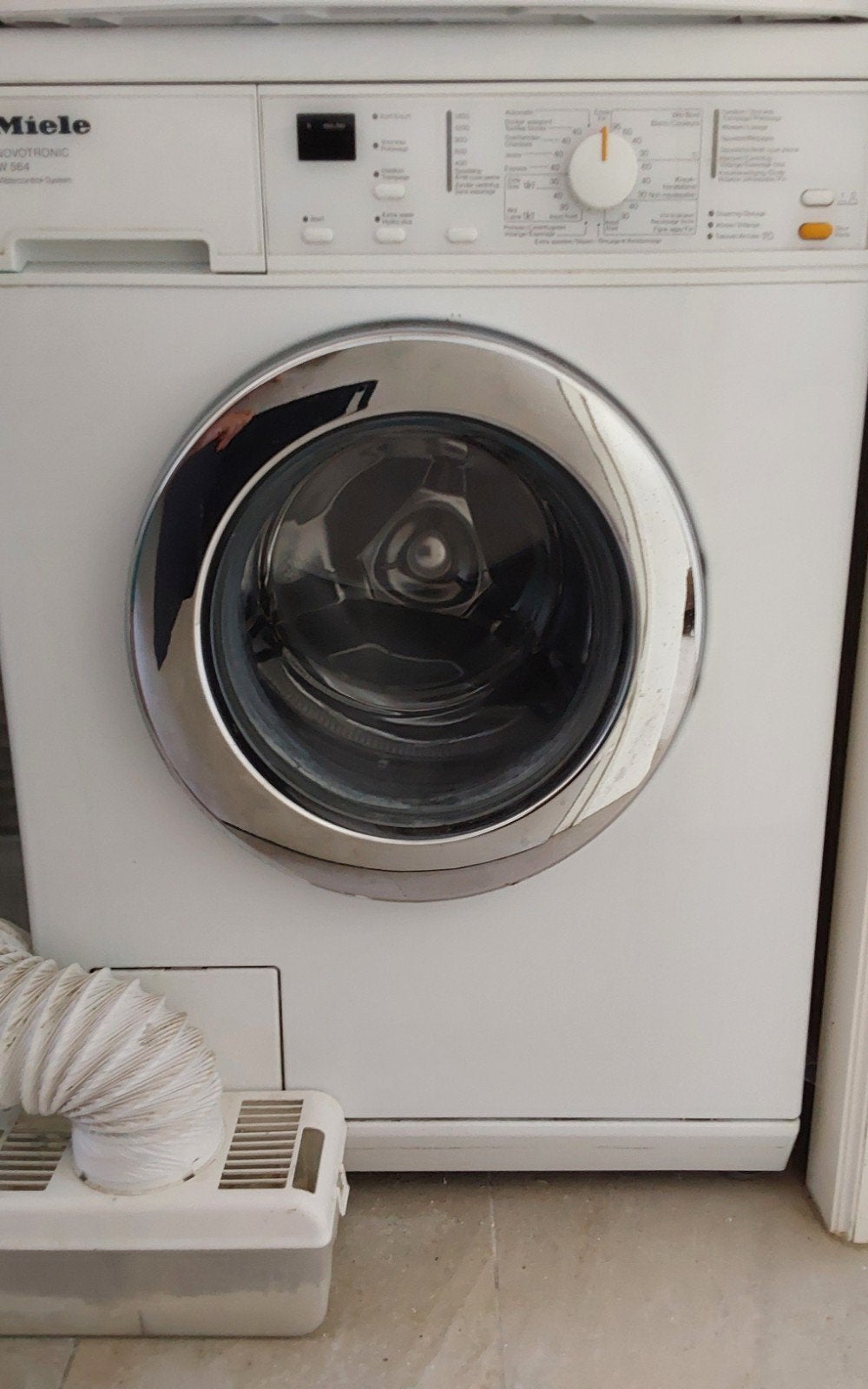 Wasmachine., Enlèvement