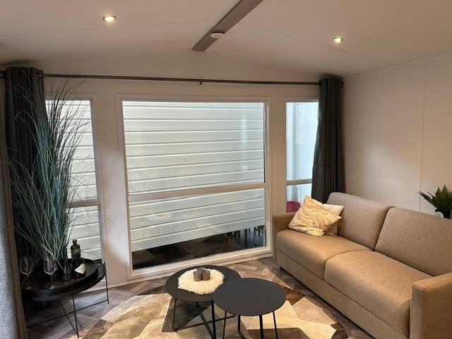 Retreat 900x370/2, Caravans en Kamperen, Tot en met 4