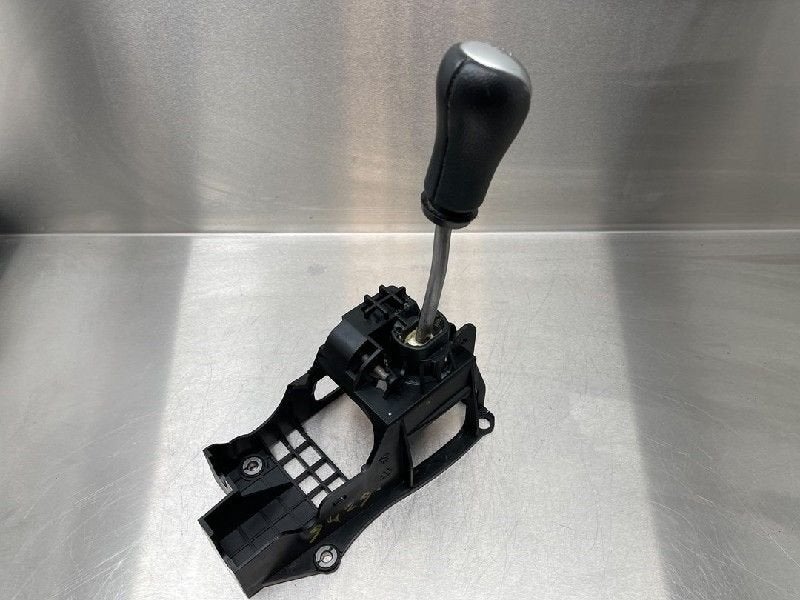 BOITE DE VITESSES MECANISME ABS Note (E12) (|341013VUOA|), Utilisé, Nissan