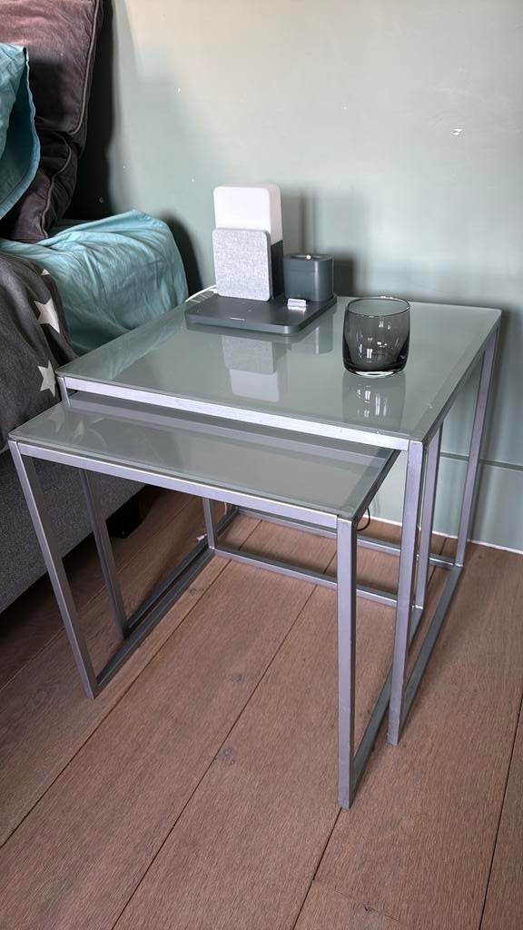 2 glazen tafeltjes, 25 à 50 cm, Verre, Carré, Enlèvement