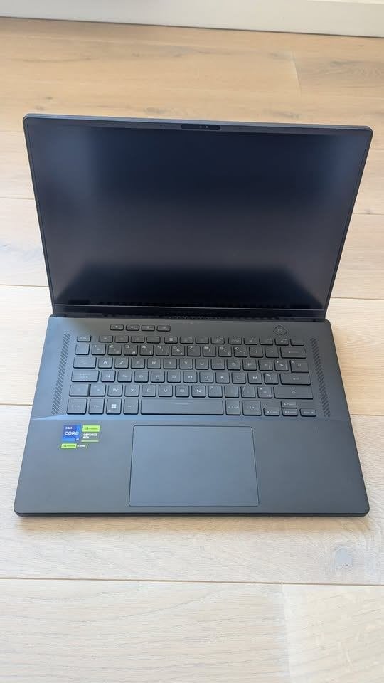 ASUS ROG Zephyrus M16 16" — i9, RTX 4080, 32Go RAM, SSD 2To, Informatique & Logiciels, Ordinateurs portables Windows, Neuf, 16 pouces