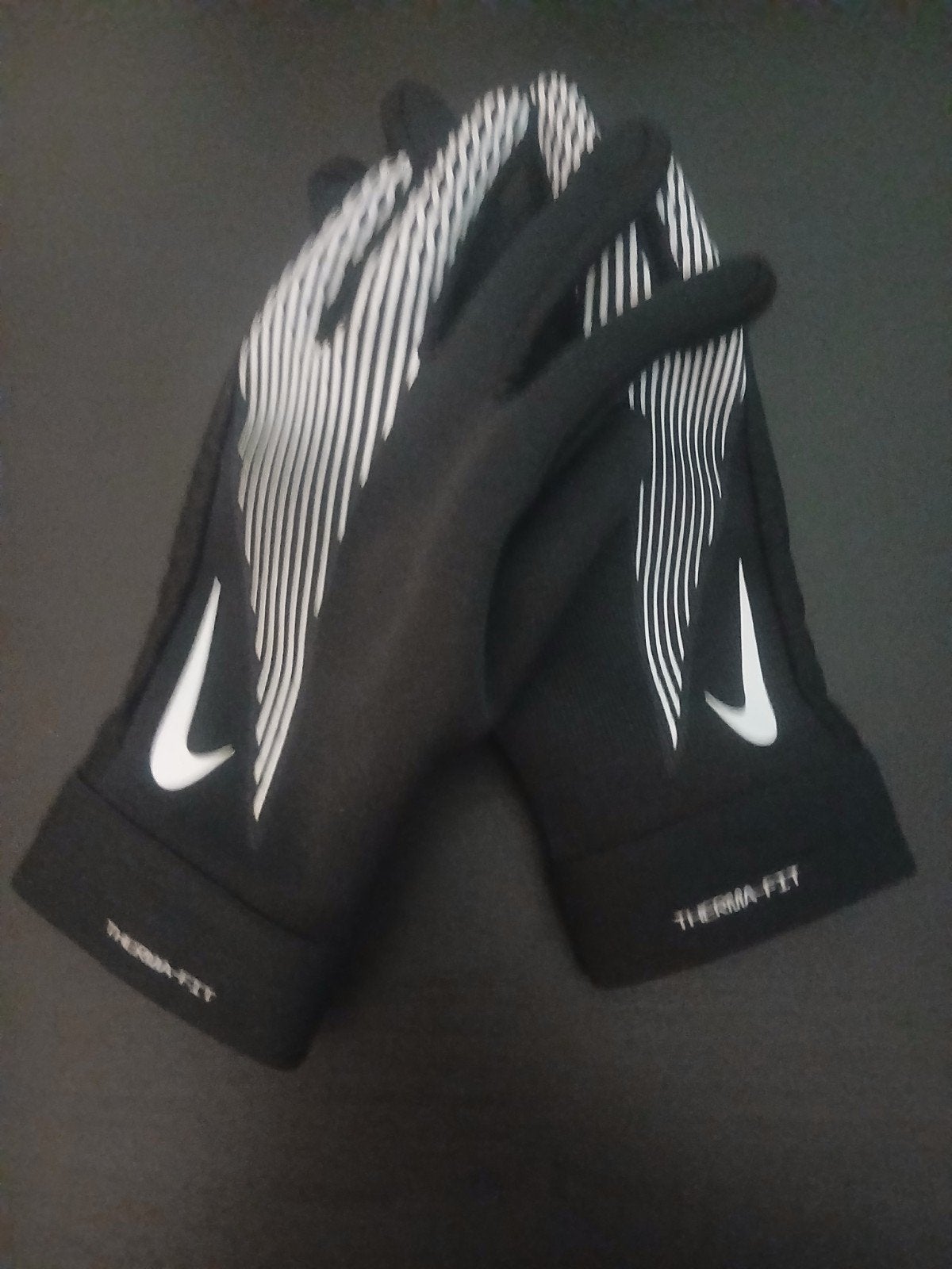 Zawrte, witte nike handschoenen., Sport en Fitness, Maat M, Ophalen of Verzenden, Nieuw, Handschoenen