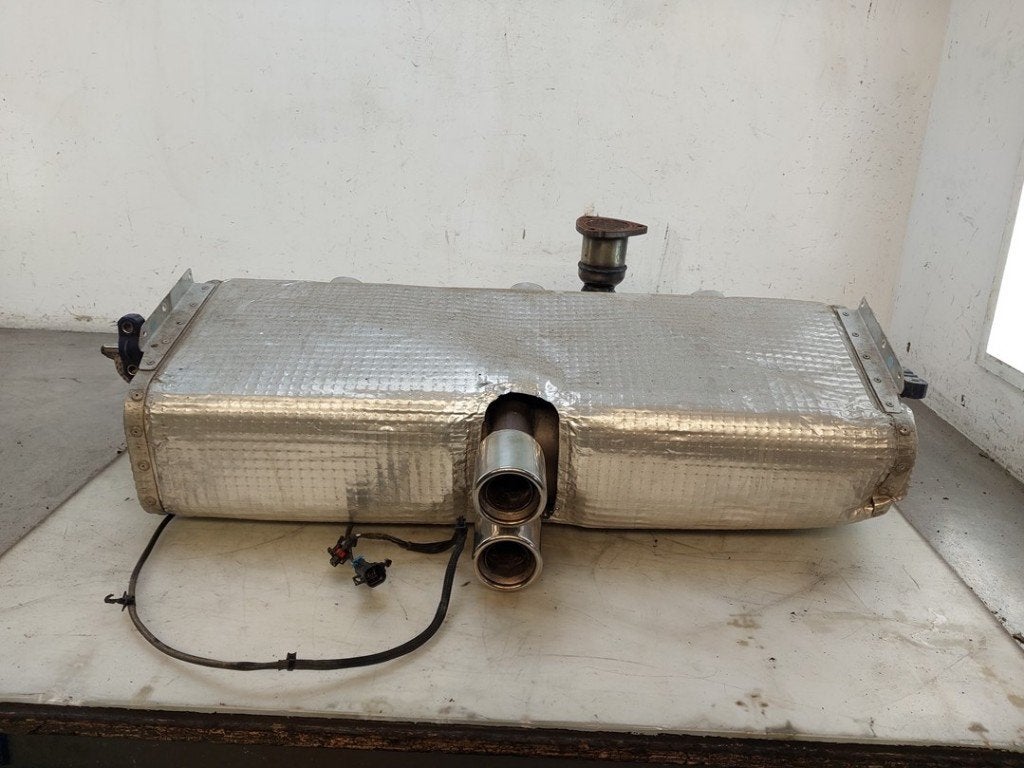ÉCHAPPEMENT CENTRE + ARRIÈRE SILENCIEUX Opel Speedster, Opel, Opel Automobile GmbH, Utilisé, Kontakt-opel@opel.com