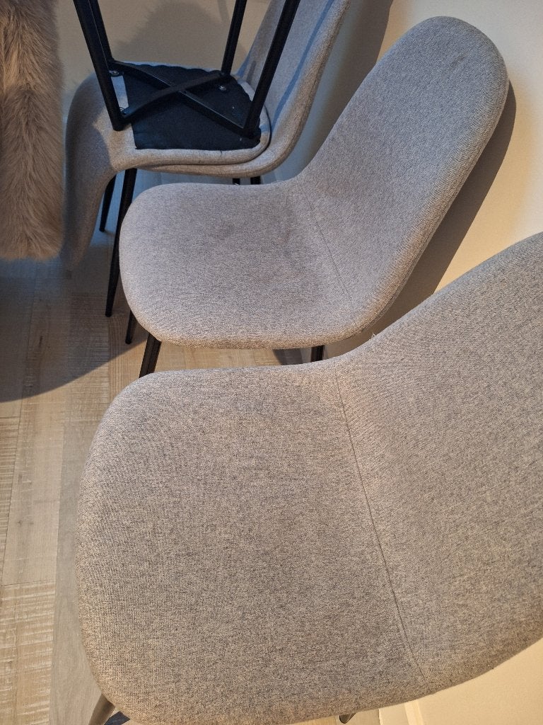 8 grijze stoelen, Huis en Inrichting, Ophalen, Gebruikt, Vijf, Zes of meer stoelen, Stof