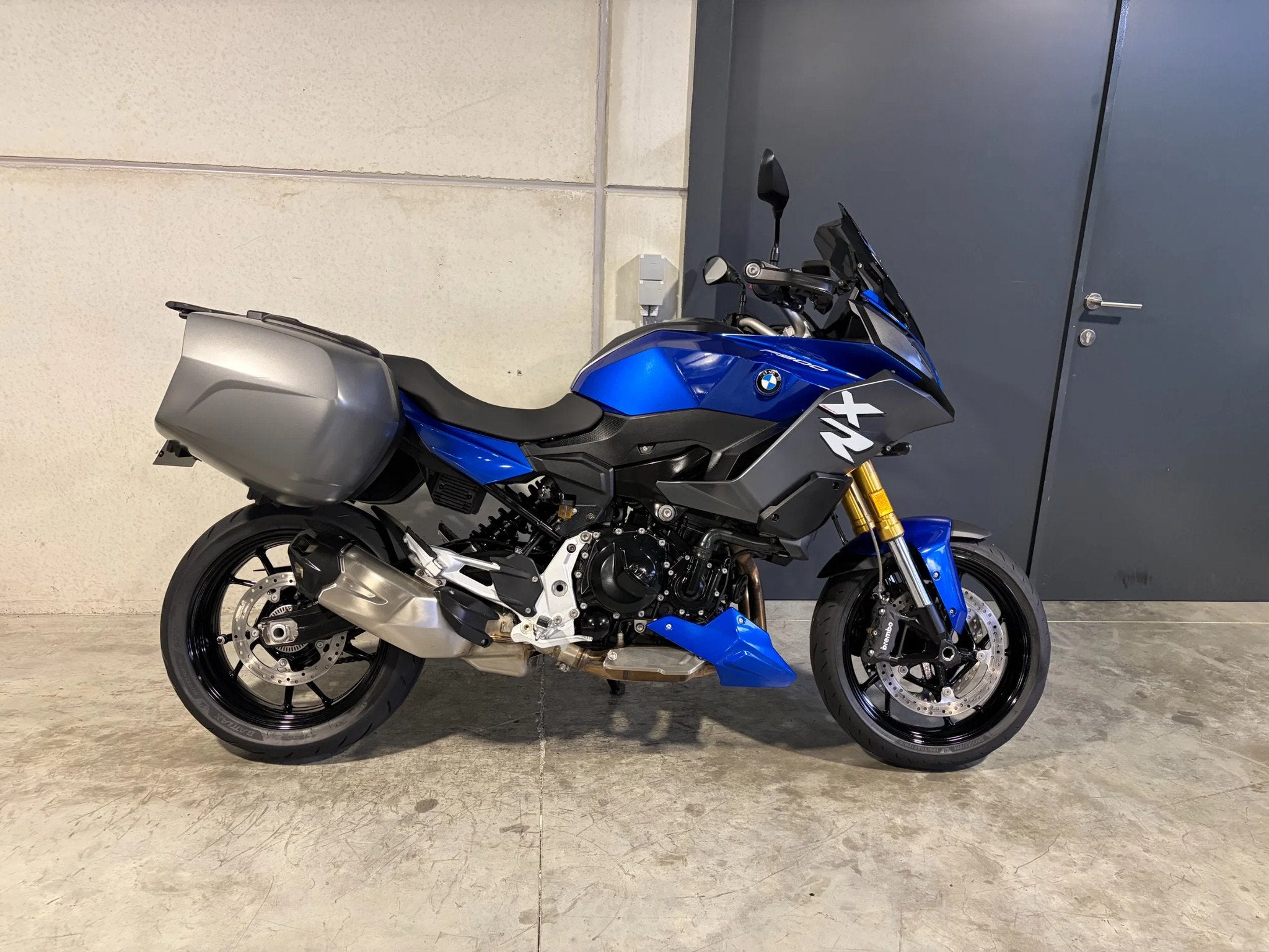 BMW F900XR in topstaat met mooie opties (bj 2023), Bedrijf, 900 cc, Meer dan 35 kW, Toermotor