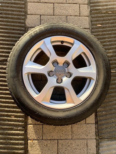 AUDI JANTES et PNEUS HIVER, Autos : Pièces & Accessoires, Pneus et Jantes, Pneus hiver, 16 pouces, Véhicule de tourisme
