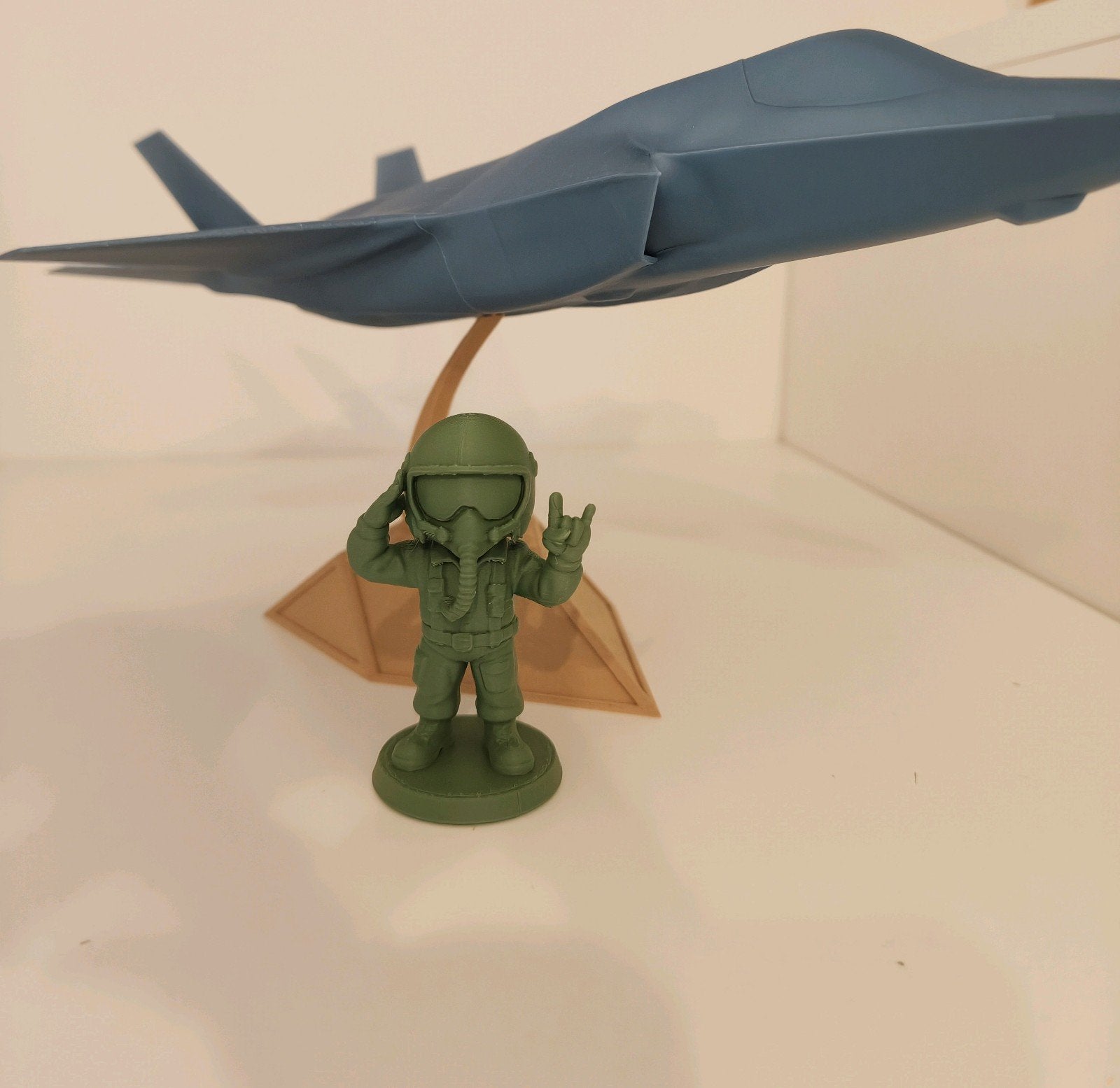F35 et son pilote, Hobby & Loisirs créatifs, Enlèvement, Neuf