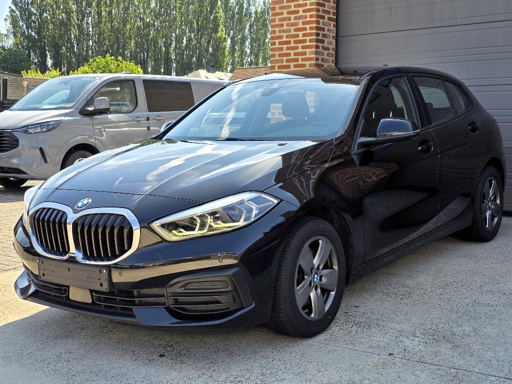 BMW 116D Automaat - 08/2023 - 68.500 KM - FULL LED, Achat, Euro 6, Entreprise, Alarme